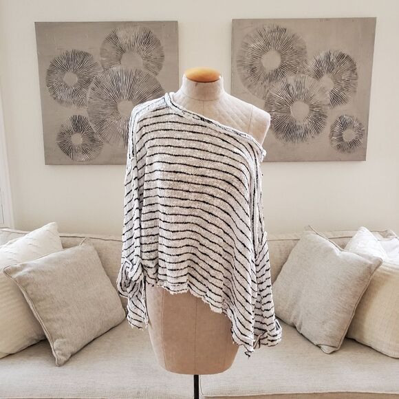 Free People Island Girl Hacci Top - size XS in Black/White - Picture 5 of 14